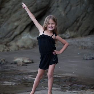 Family portrait at Castor Bay beach - Auckland
