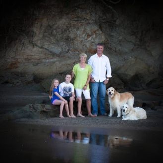 Family portrait at Castor Bay beach - Auckland