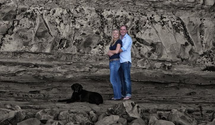 Family portrait at Castor Bay beach - North Shore City - Auckland